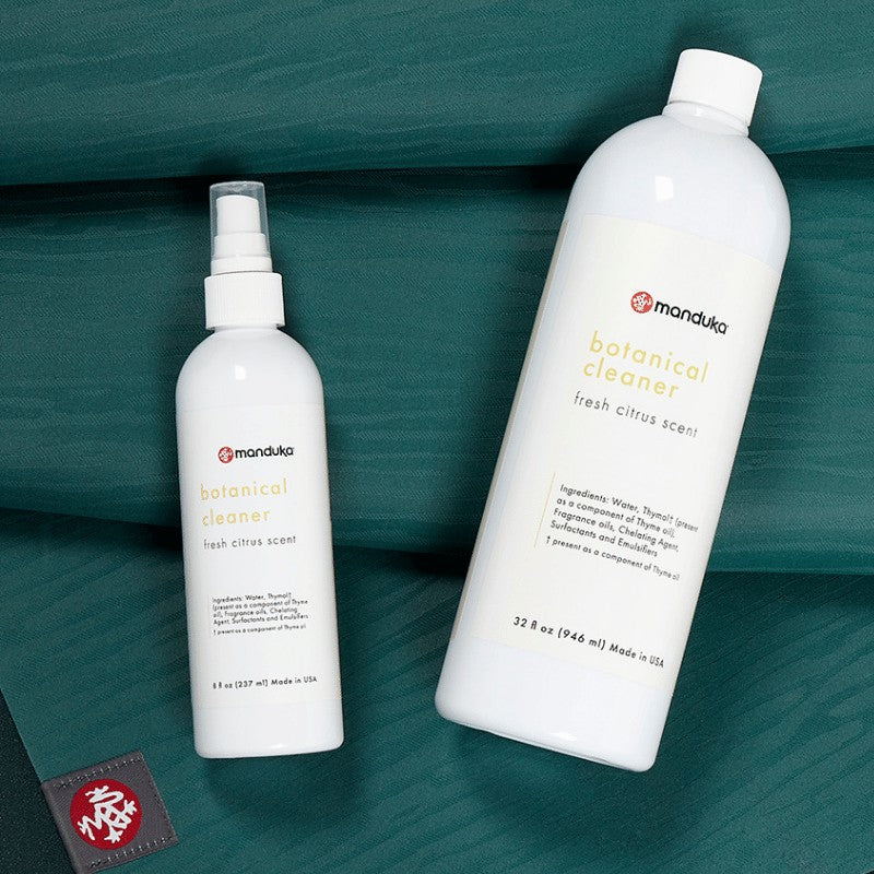 Manduka prodotto spray per pulizia tappetini yoga - Botanical 8oz (227ml)