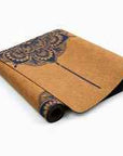 Tappetino yoga YOGAESSENTIAL in sughero con disegno Mandala BLU e logo